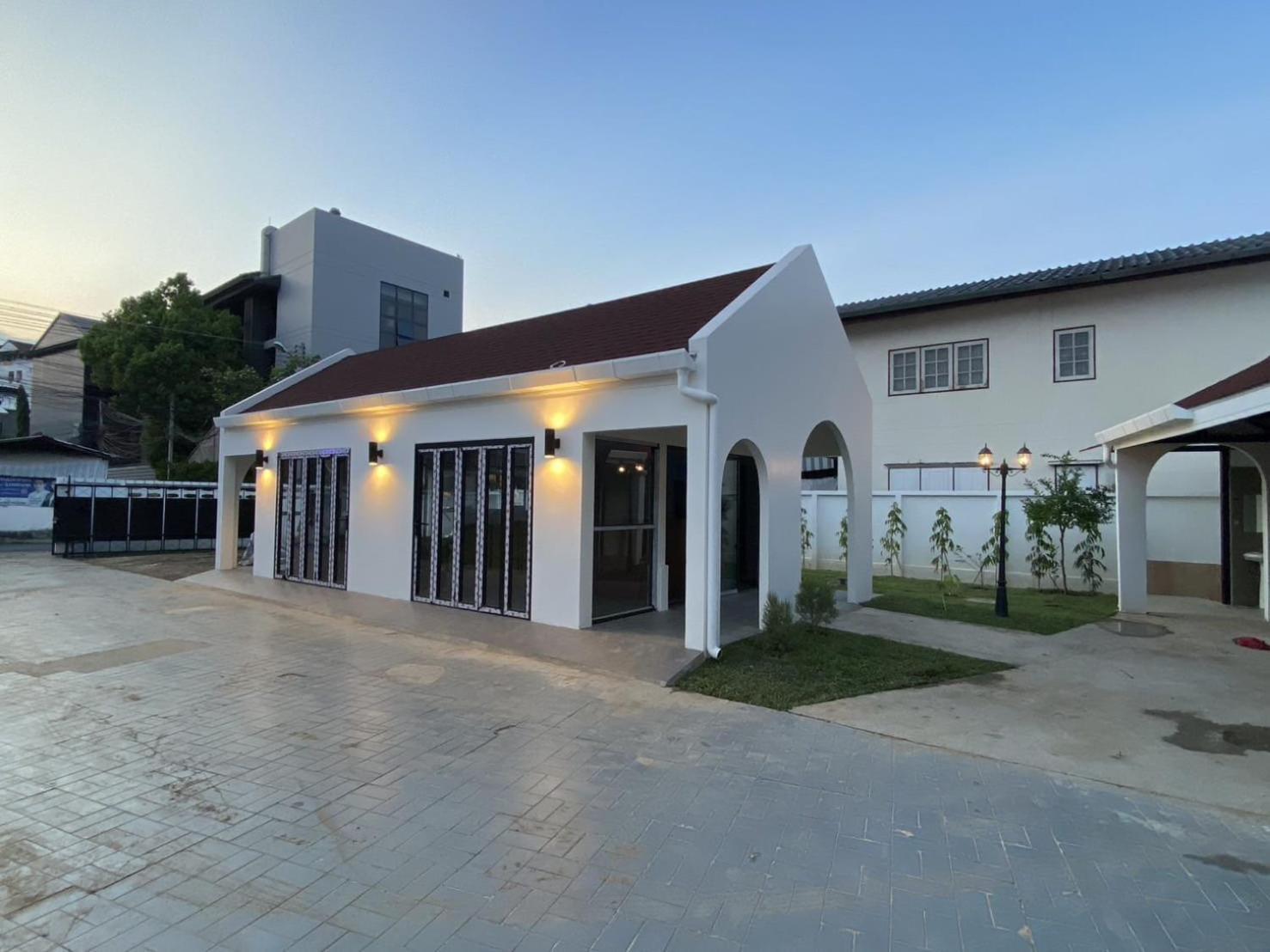 Hotel The European Chiang Mai Extérieur photo