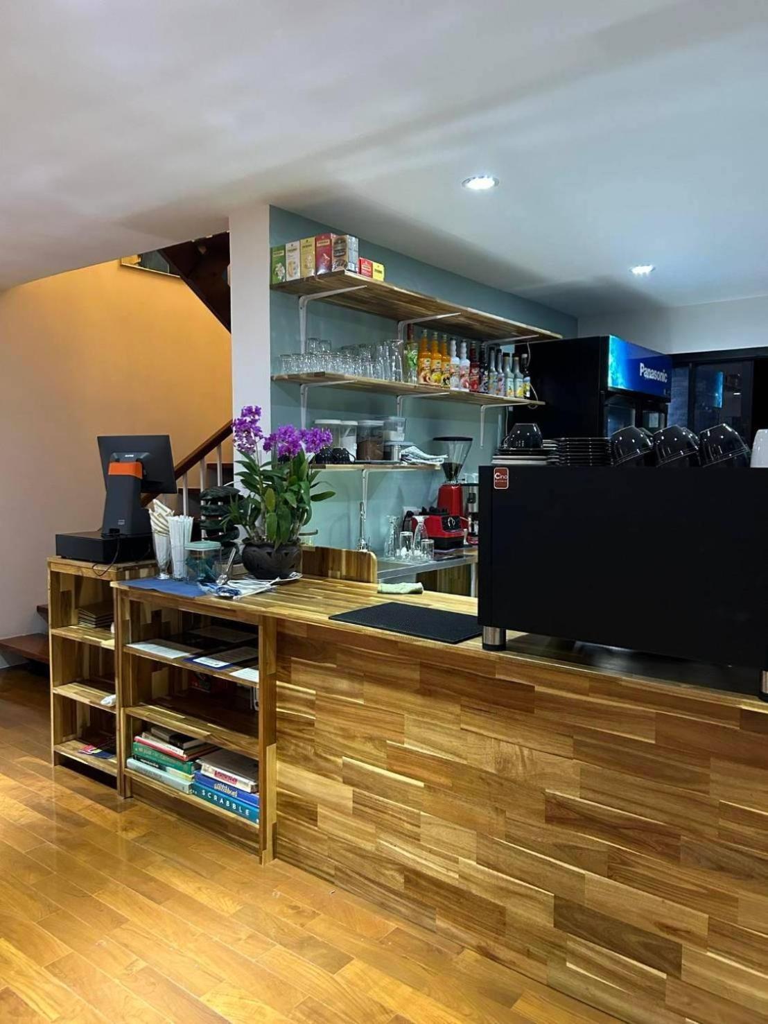 Hotel The European Chiang Mai Extérieur photo